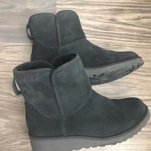 UGG Kristin Boot